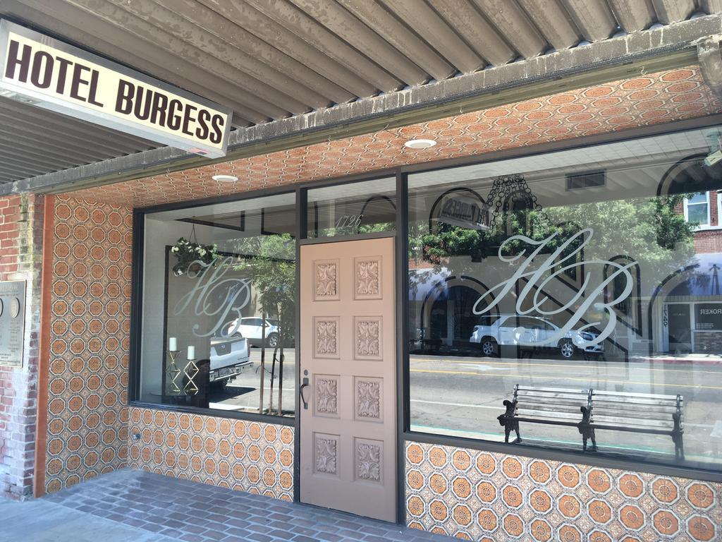 Hotel Burgess Reedley Exterior photo
